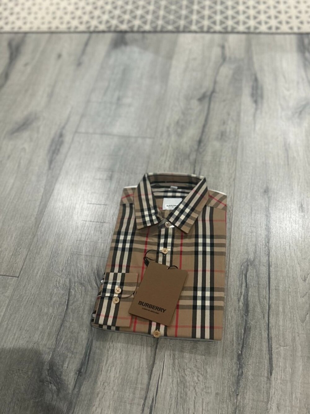Burberry Button up